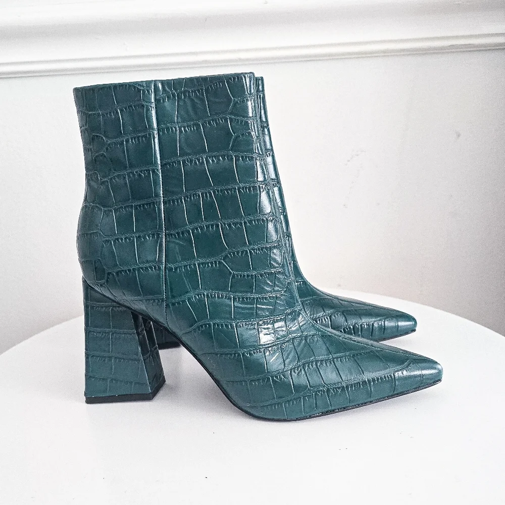 Marc Fisher Kulika green croc embosed pointed toe leather ankle boots - Picture 3 of 10
